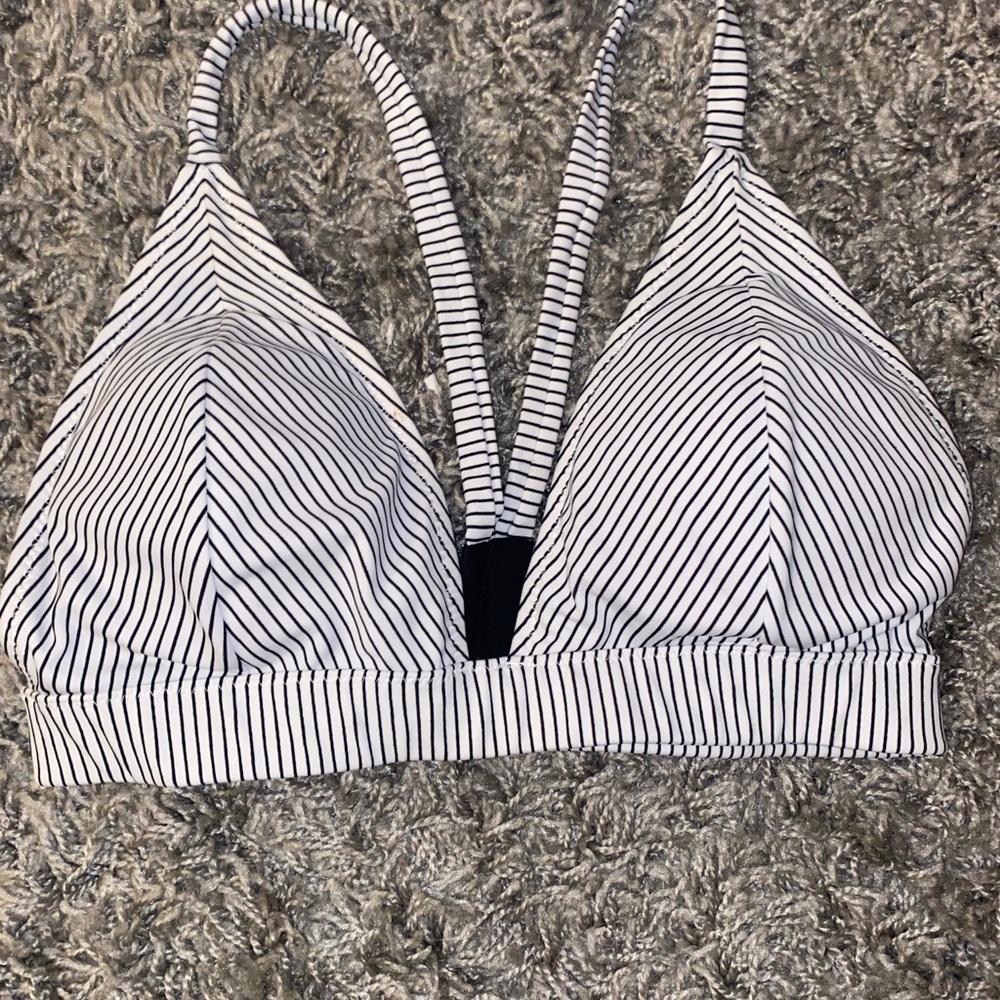 Striped bathingsuit top
